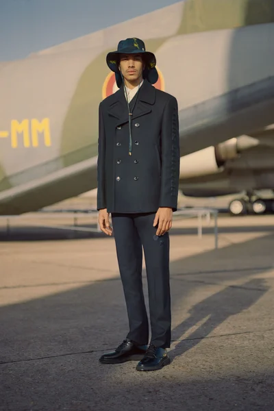 Look 22
